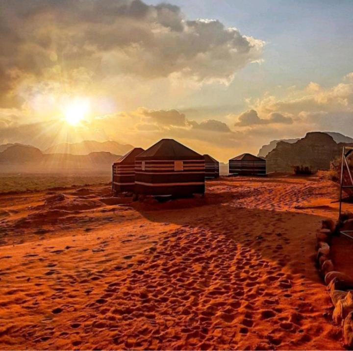 Moon City With Sunset Tour Ουάντι Ραμ Εξωτερικό φωτογραφία